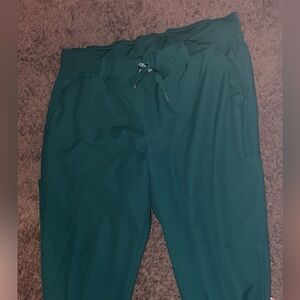 Med Couture Hunter Green Jogger Scrub pants, size XL
